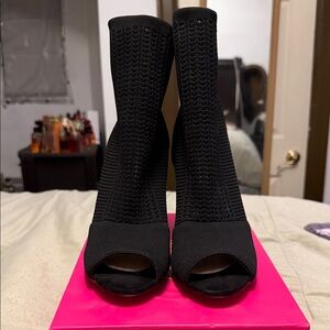 Women fancy mesh bootie heels